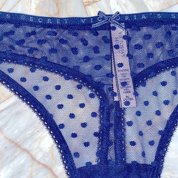 Victoria Secret Navy Medium VERY SEXY Thong Panty - Picture 2 of 6